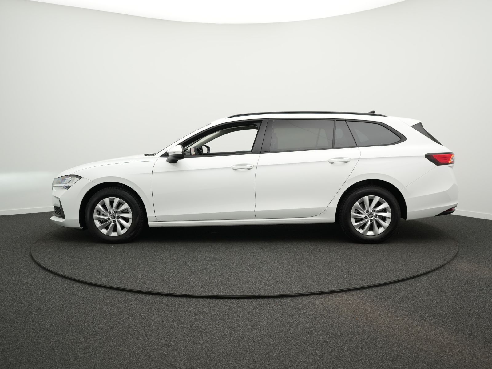 Skoda Superb - Bild 11