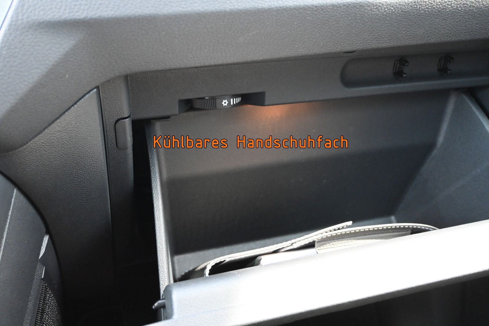 Fahrzeugabbildung Volkswagen Touran 2.0 TDI DSG Comfortline °UVP 58.943€°STHZ