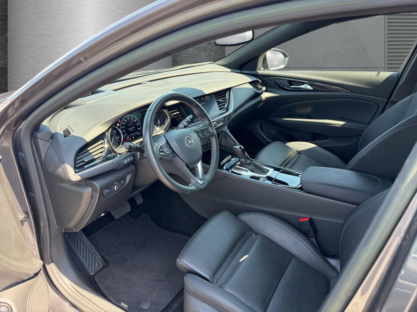 Opel Insignia ST Business Premium,Navi+LED+Sitzhzg.vo