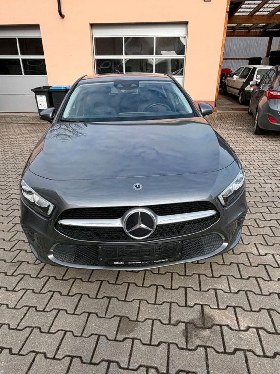 Image of Mercedes-Benz A 200