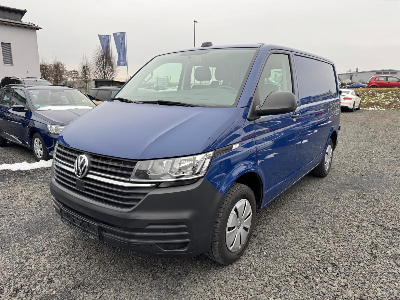 Volkswagen T6 Transporter LANG 3-Sitzer AHK NAVI PTS