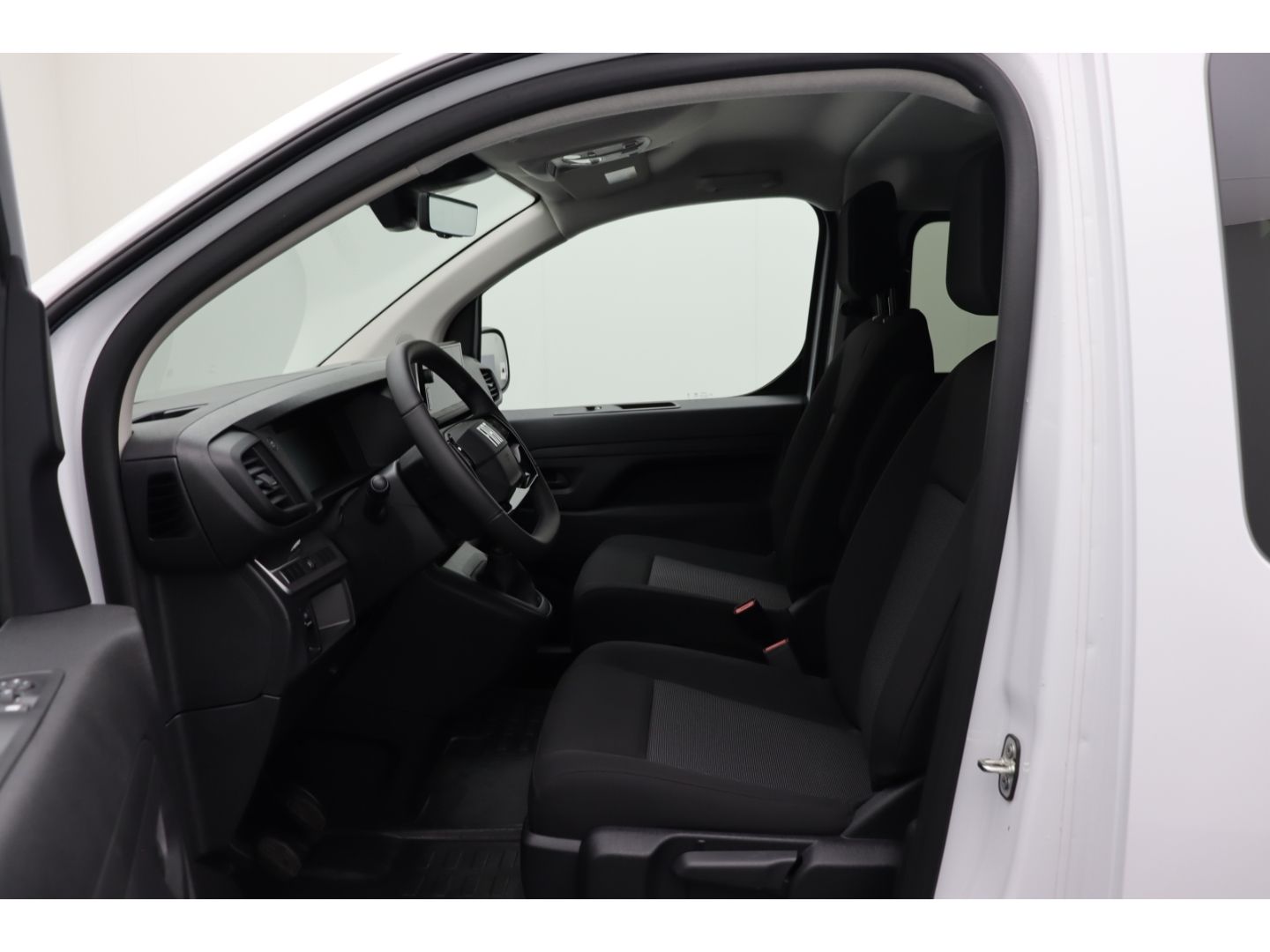 Fahrzeugabbildung Fiat Scudo L2 Multicab Basis Digitales Cockpit AHK