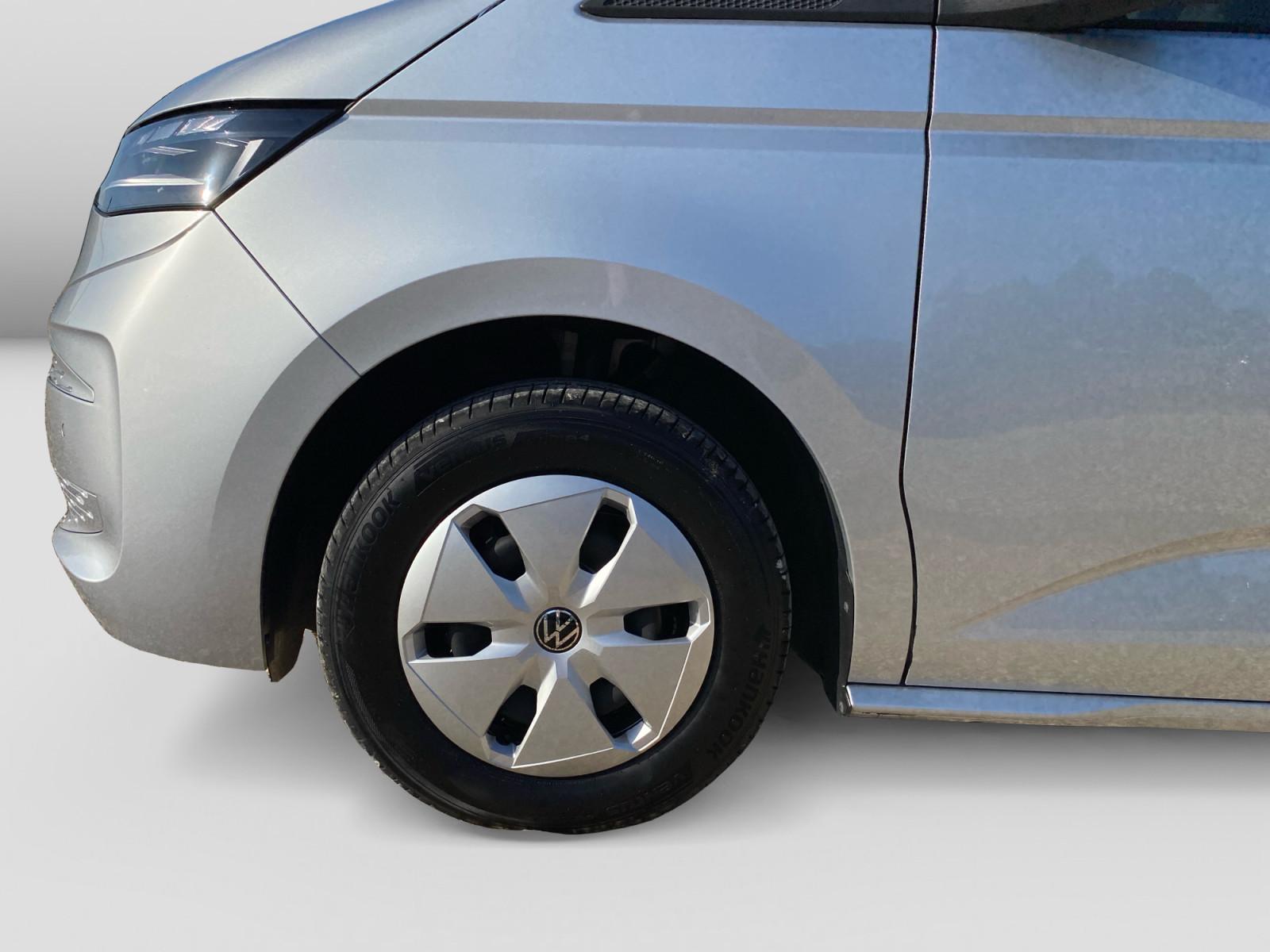 Volkswagen Multivan 2.0TDI DSG Virtual CAM ACC Ausparkassis