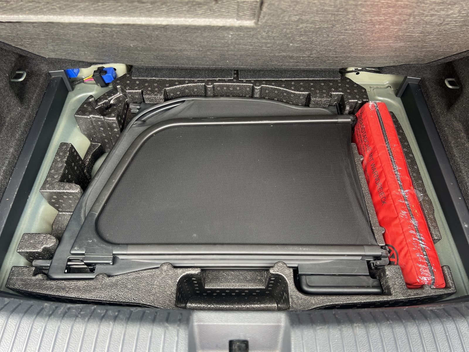 Fahrzeugabbildung Volkswagen T-Roc Cabriolet TSI Style LEDplus Navi AID ACC R