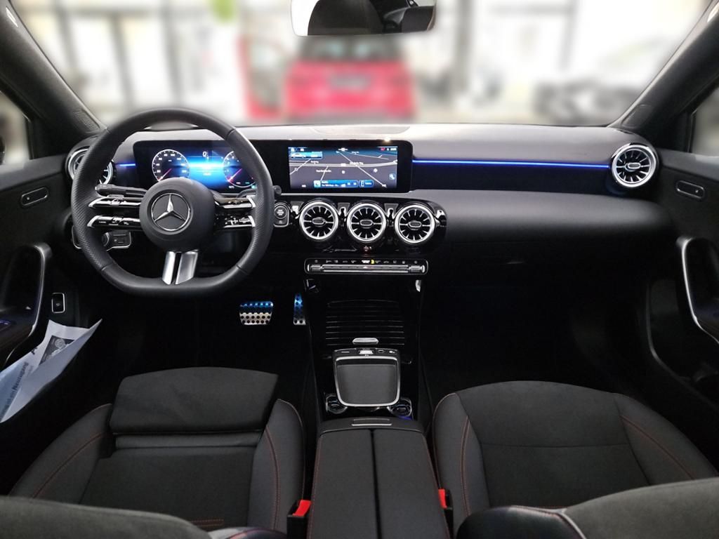 Fahrzeugabbildung Mercedes-Benz A 180 AMG Night Pano SDHZ LED Sound KeyLess KAM