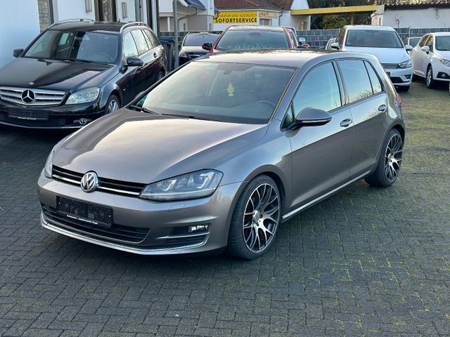 Volkswagen Golf VII Lim. Highline-Xenon-T.Leder-TÜVNEU