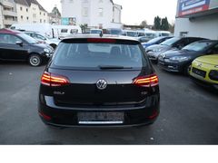 Fahrzeugabbildung Volkswagen Golf Start-Stopp Navi Tempo Scheckheftgepflegt