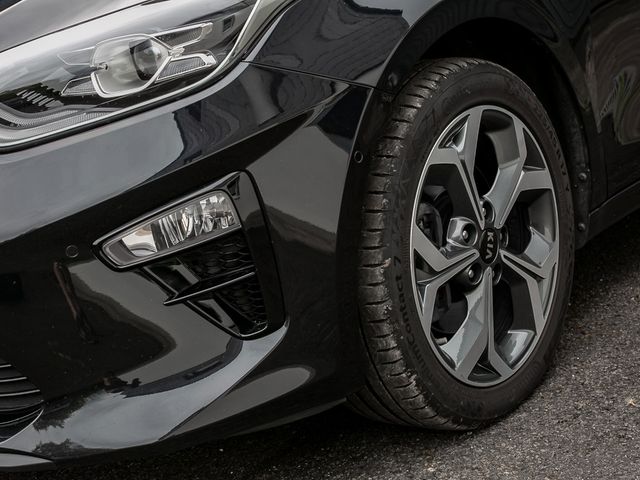 Kia Ceed Sportswagon Platinum Edition Stauassistent