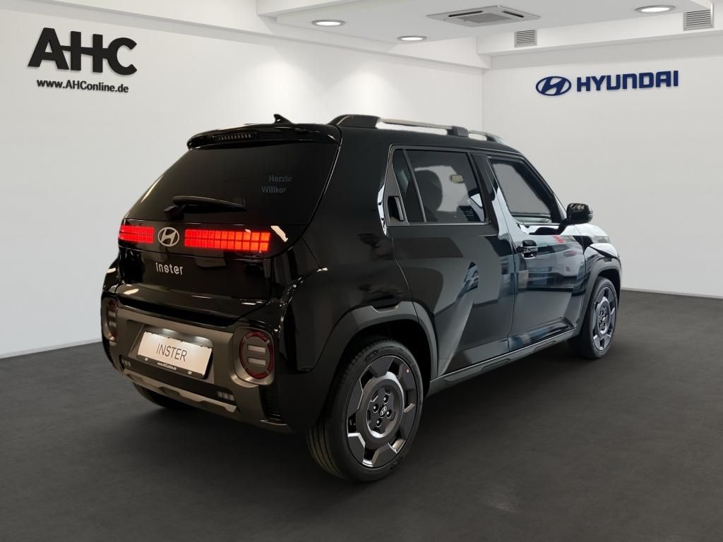 Fahrzeugabbildung Hyundai INSTER Cross EV 49 kWh KlimaA Navi KAM PDC SHZ