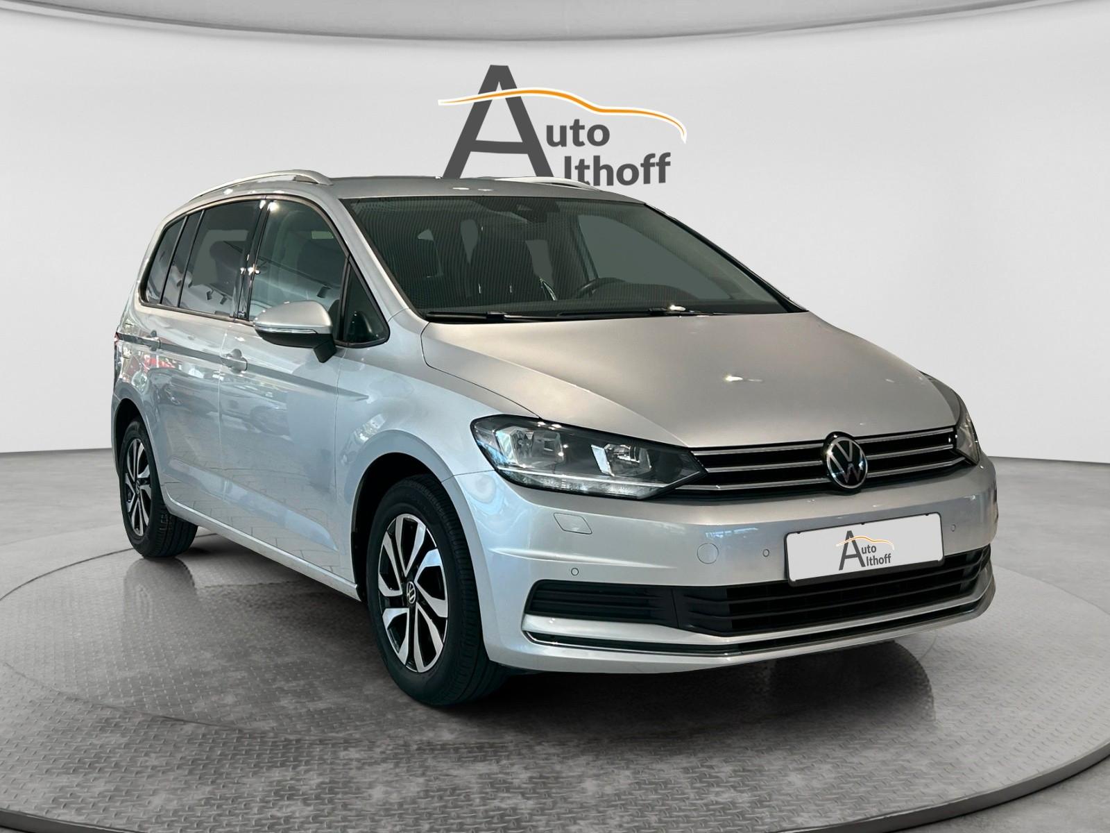 Volkswagen Touran 2.0TDI DSG Active AHK NAV APP LED ACC