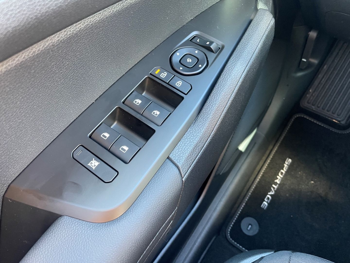 Fahrzeugabbildung Kia Sportage Spirit 360 Kamera LED totWinkAss SHZ