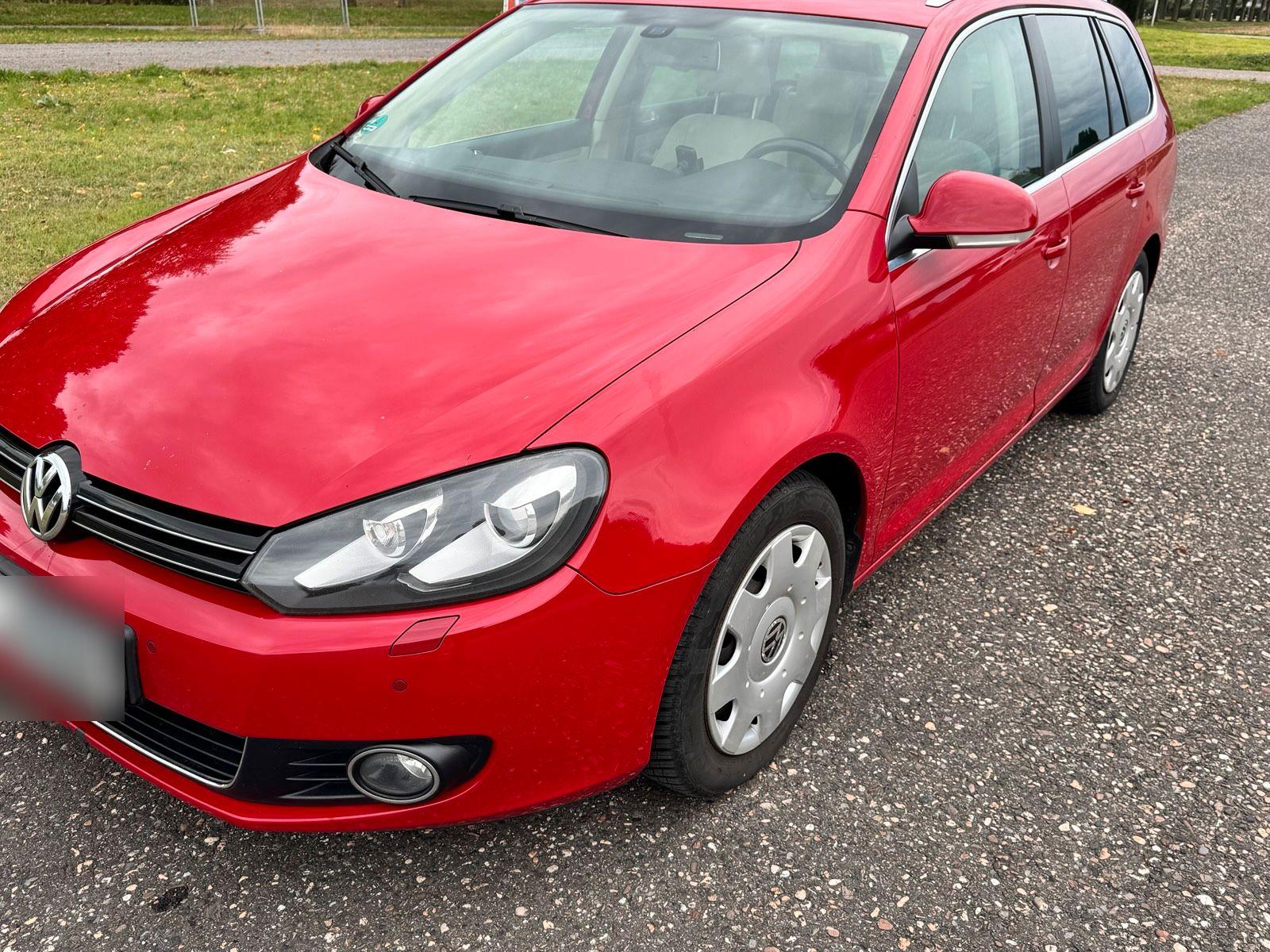 Volkswagen Golf 2010 — engine 105 HP (77kW)