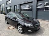 Opel Astra J Lim. 5-trg. Sport*1.HAND*8-FACH*NAVI*TOP - Opel Astra: 1.8