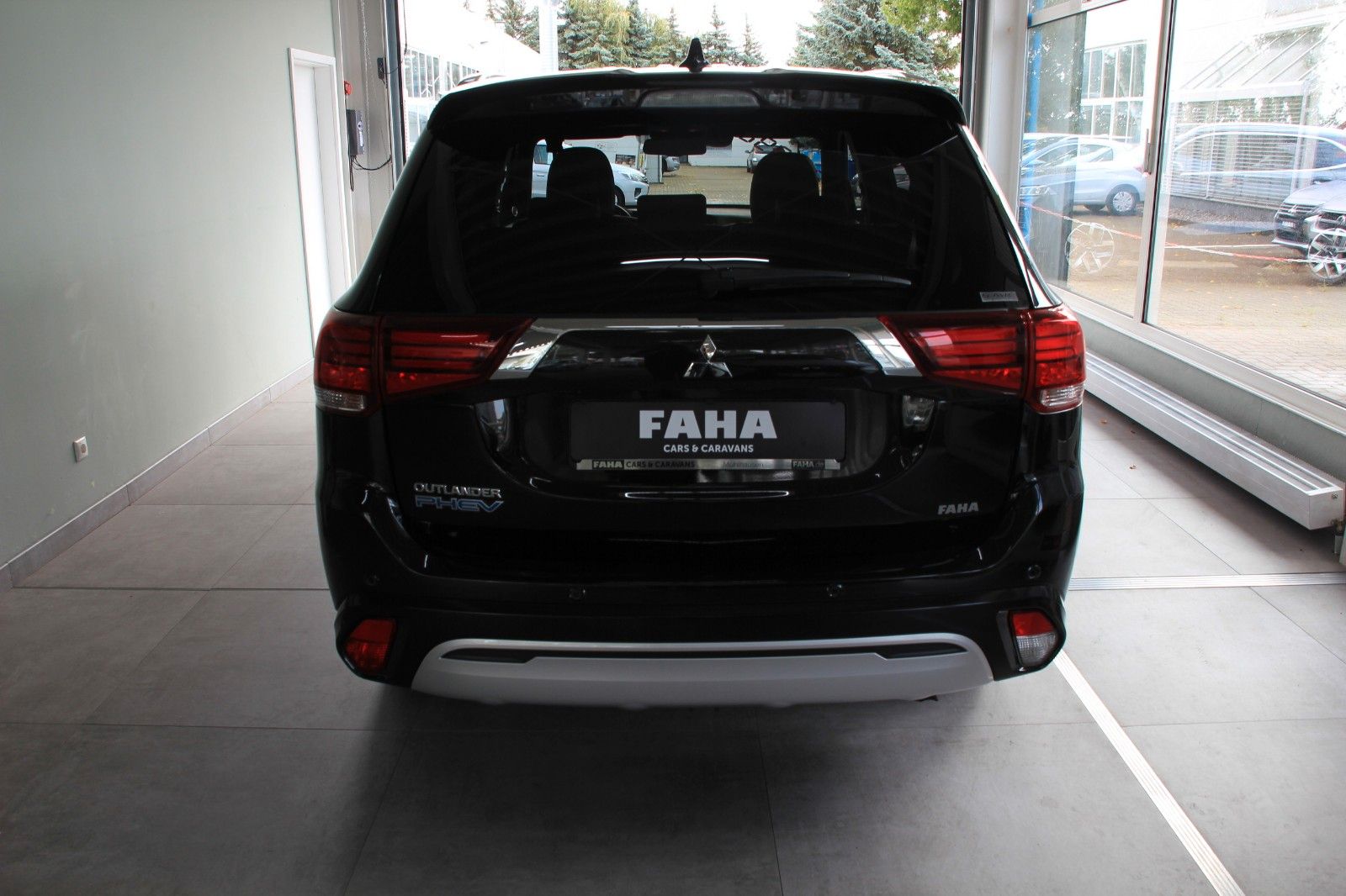 Fahrzeugabbildung Mitsubishi Outlander PHEV Top 4WD