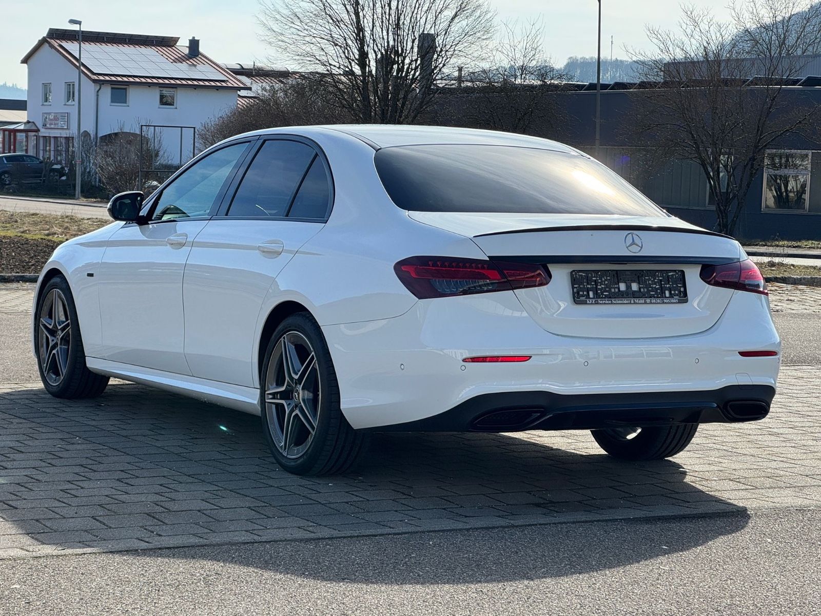 Mercedes-Benz E 220 d Limousine AMG Night-Edition Tüv/Au Neu foto 5