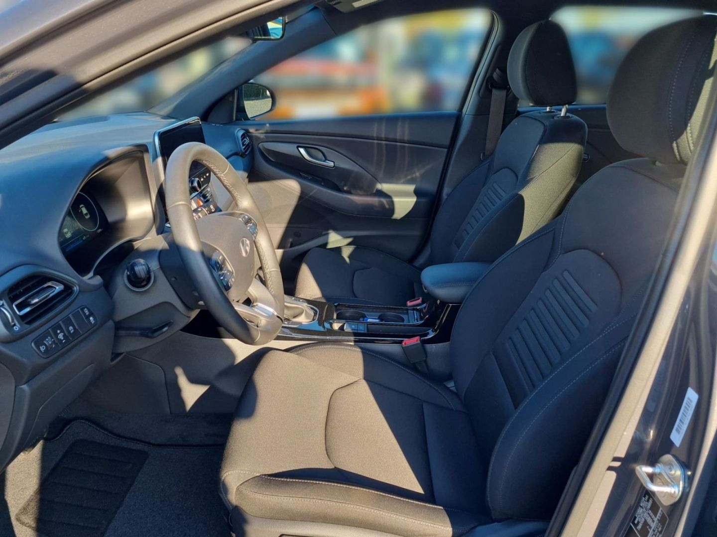 Fahrzeugabbildung Hyundai i30 ADVANTAGE 1.0 AUT. PLUS-P+ALLWETTER+TEMPOMAT