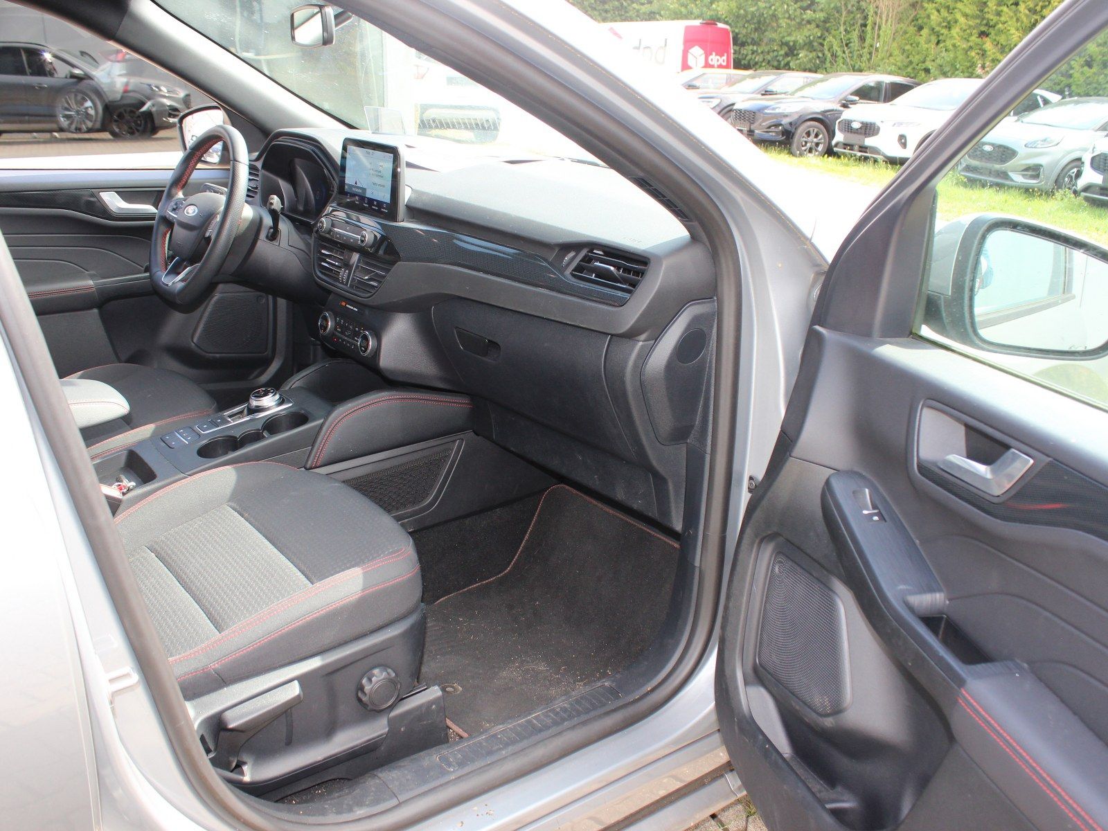 Fahrzeugabbildung Ford Kuga Plug-In Hybrid ST-Line 2,5 Duratec