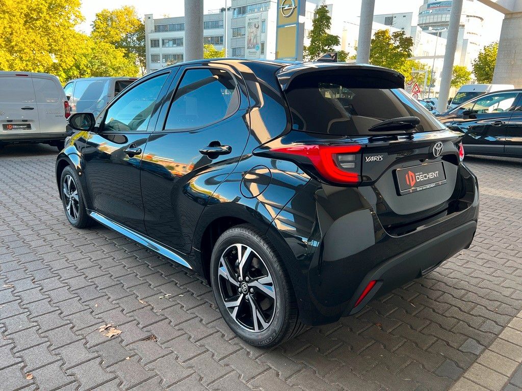 Fahrzeugabbildung Toyota Yaris Hybrid Teamplayer Comfortpaket