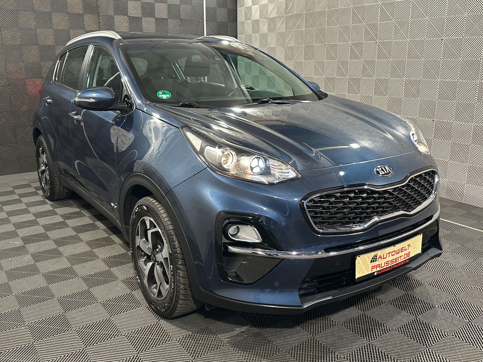 Gebrauchtwagen Kia Sportage Sportage 4WD*VISION*R.KAM-TEMPO-SPUR-NAVI-TOUCH in Horb am Neckar