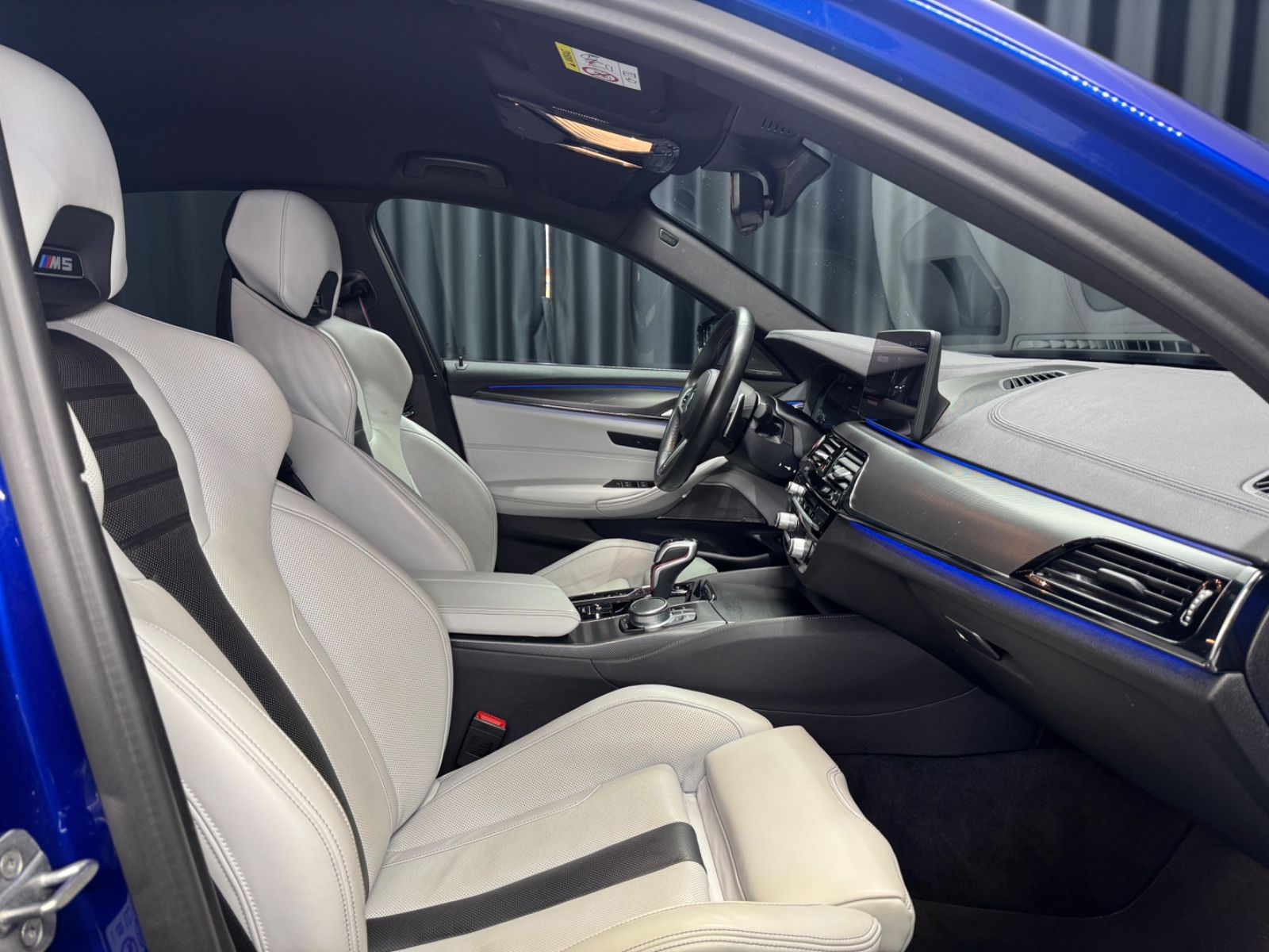 Fahrzeugabbildung BMW M5 Limousine Competition|KERAMIK|HEAD-UP|