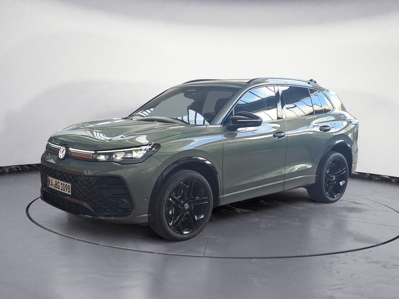 Volkswagen Tiguan R-Line 2,0 l TDI SCR 4MOTION   7-Gang-Dop