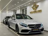 Mercedes-Benz C 63 S AMG Designo Pano/Burmester/Memory/360* - silberne Mercedes-Benz C 63 AMG