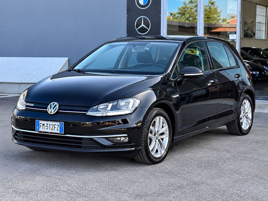Image of Volkswagen Golf