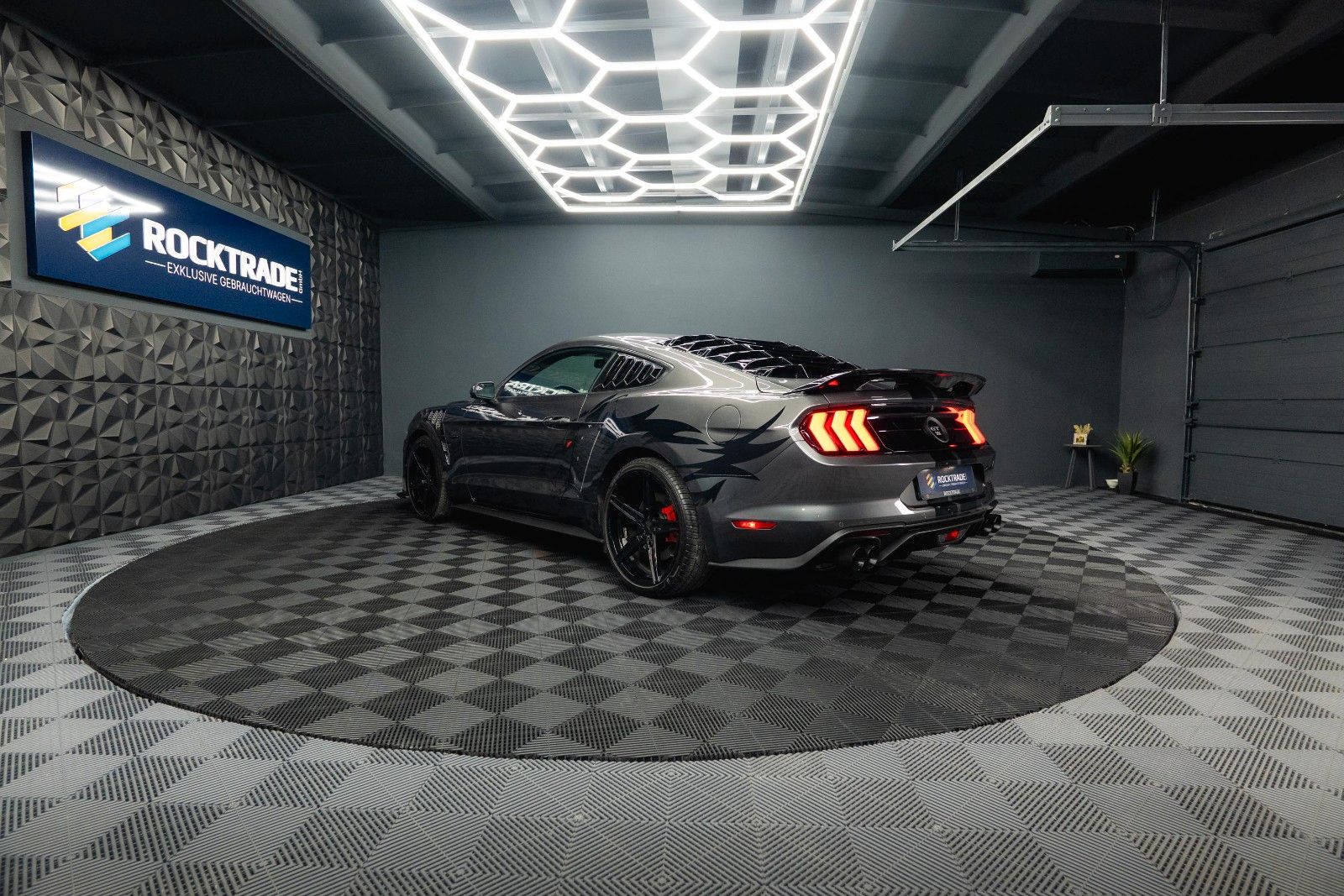 Fahrzeugabbildung Ford Mustang Shelby GT 500 5.0 V8 Performance 6-Gang