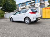 Toyota Auris 1,33-l-Dual-VVT-i - - Toyota Auris Unfallwagen