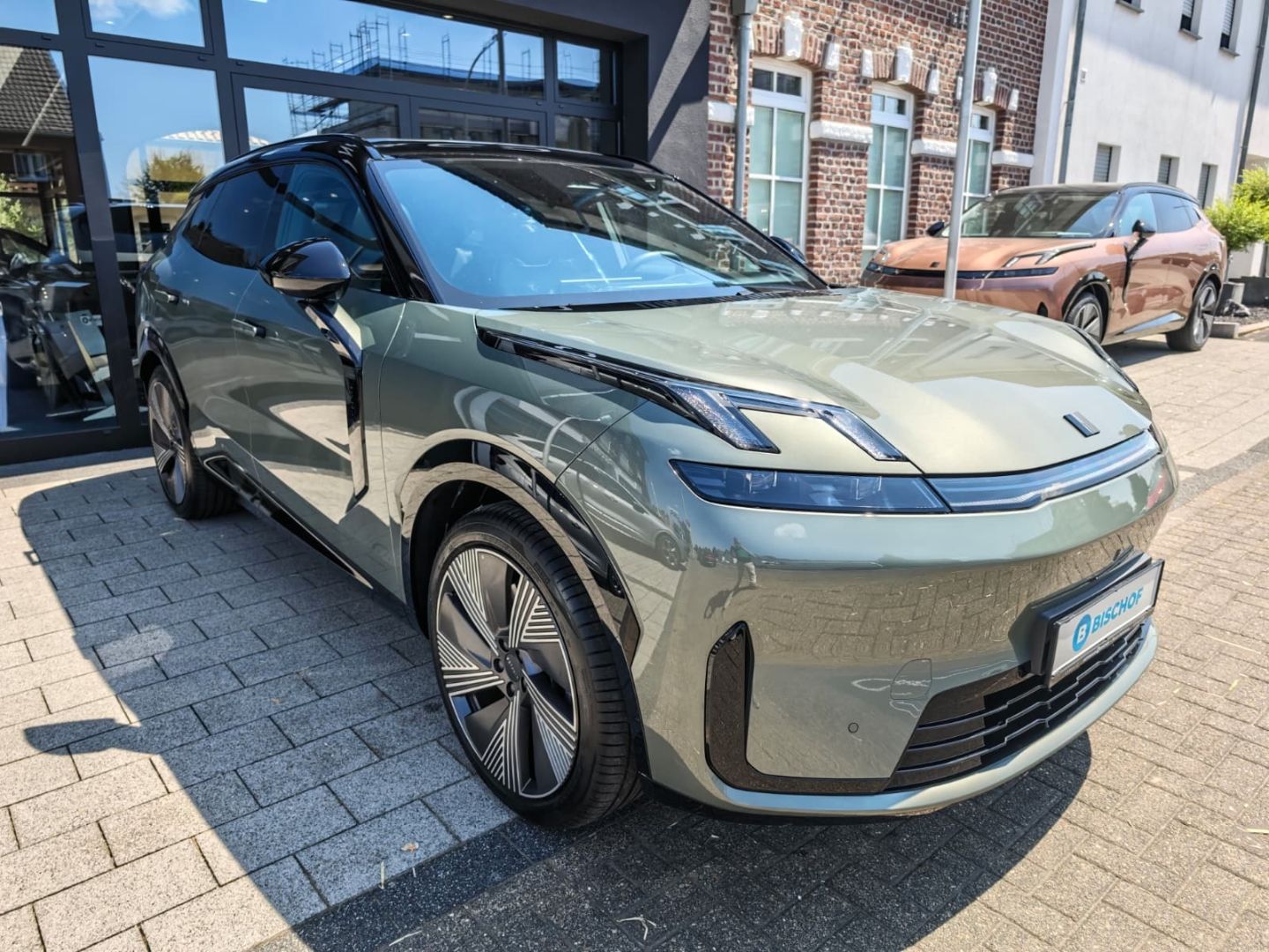Lynk & Co 08