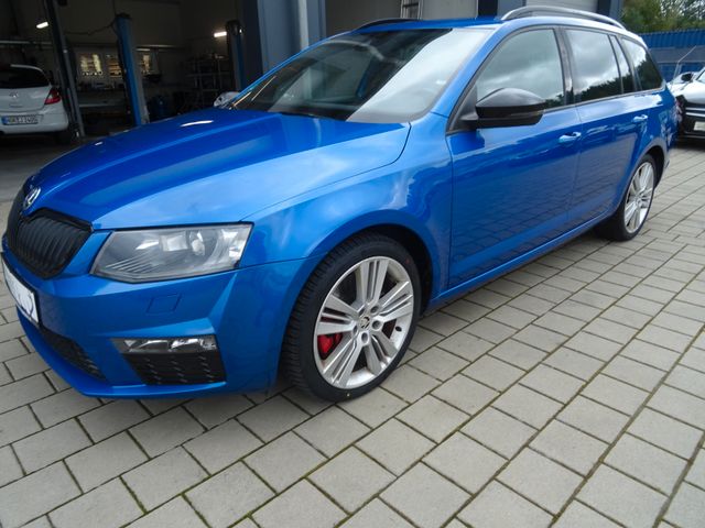 Skoda Octavia Combi RS. Standheizung