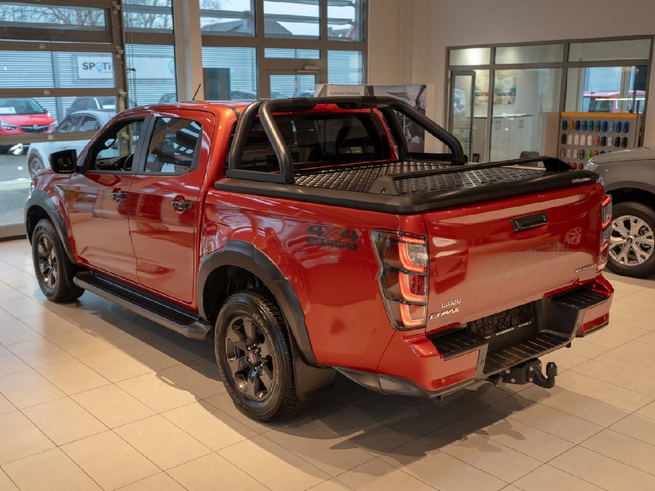 Fahrzeugabbildung Isuzu D-Max Double Cab 4WD V-CROSS - Neues Modell MJ24