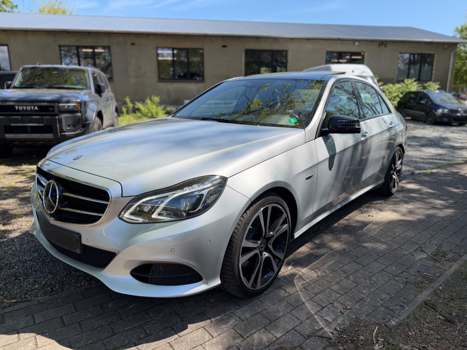 Mercedes-Benz E 220d Final Edition'Night-Paket'Panorama'1.HAND