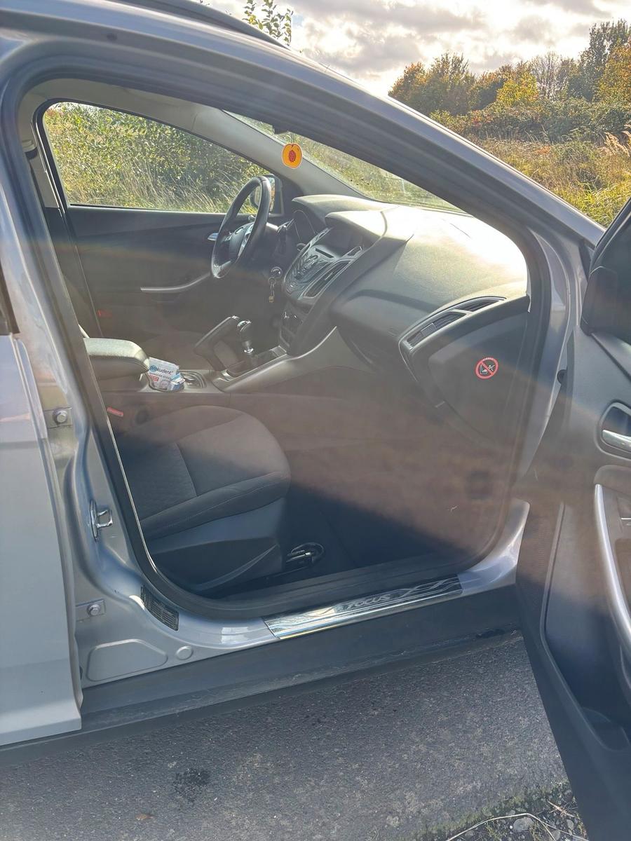 Ford Focus 2013 — photo 6