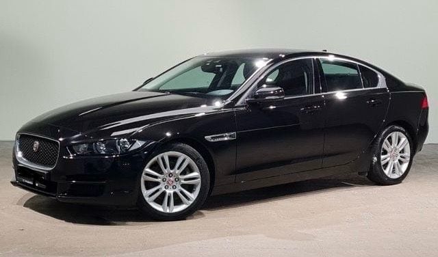 JAGUAR XE
