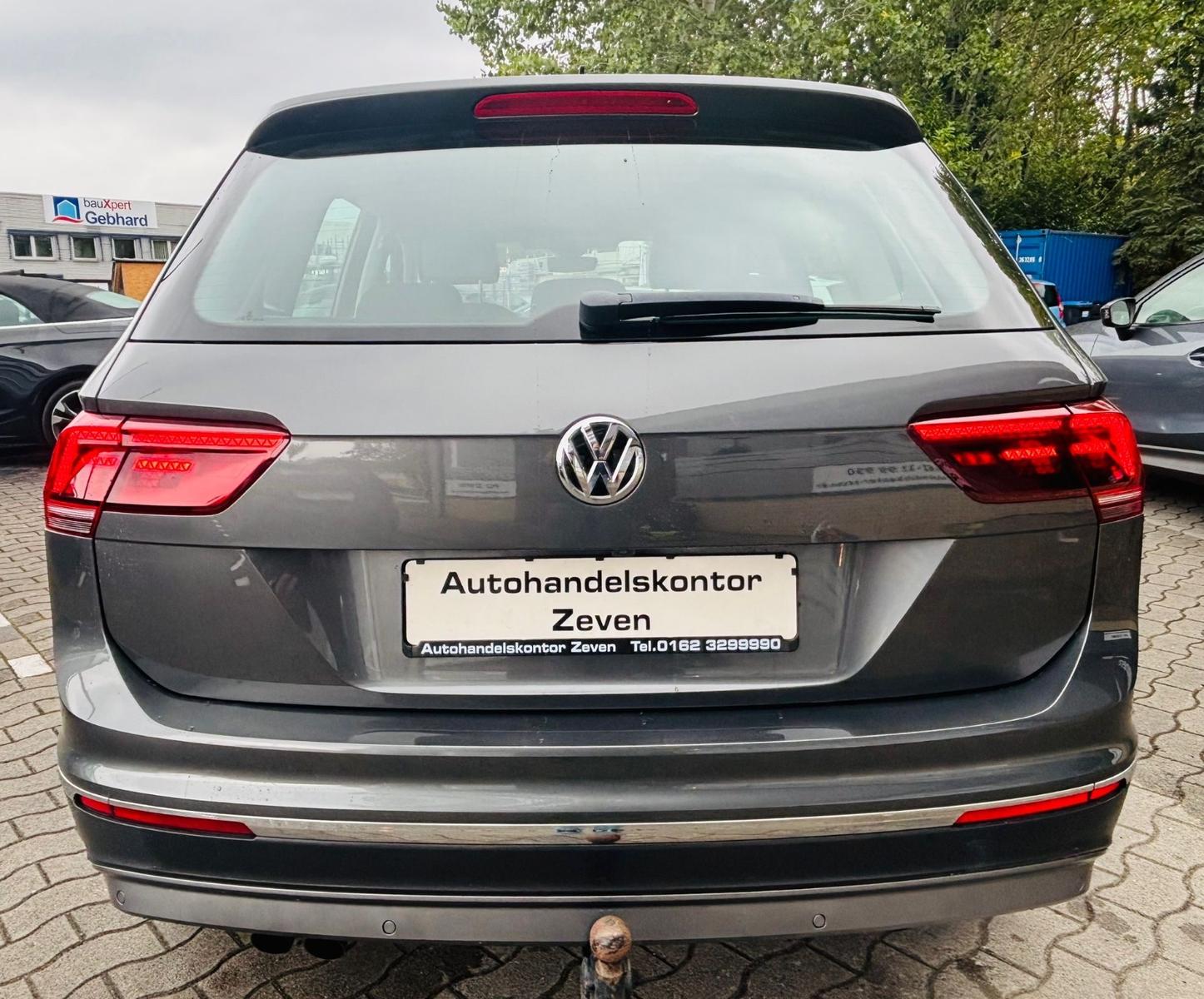Volkswagen Tiguan Highline 2.0 TSI 179 ch DSG 4Motion / ACC / Caméra de recul / LED / Attelage pivotant