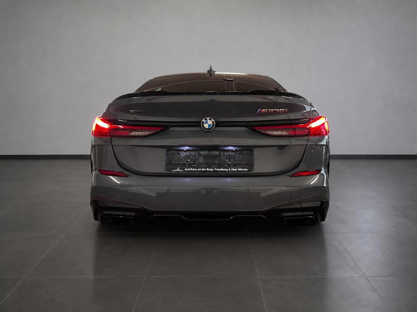 BMW M235i Gran Coupe xDrive//ACC//Pano//Keyless