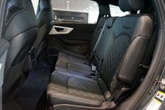 AUDI SQ7 TFSI | B&O | AHK | Pano | HuD | FACELIFT AUDI SQ7 TFSI | B&O | AHK | Pano | HuD | FACELIFT