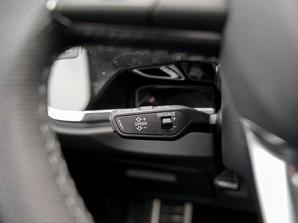 Fahrzeugabbildung Audi Q3 Sportback 35 TDI S line KAMERA NAVI LED ACC