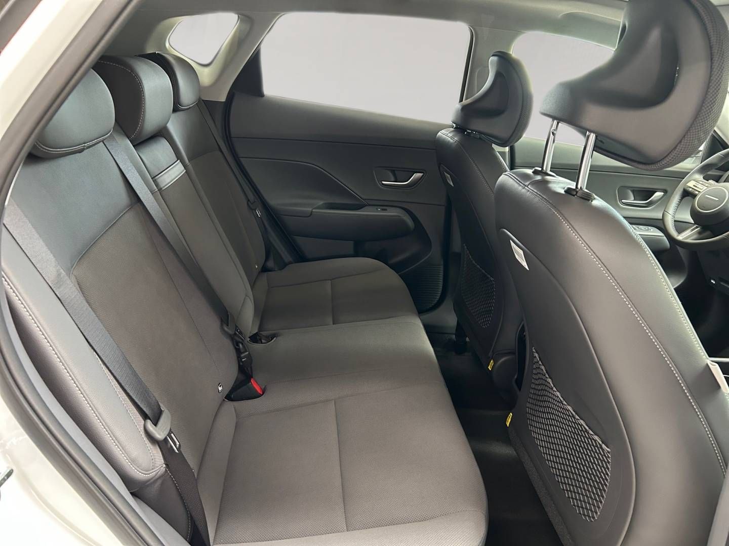Fahrzeugabbildung Hyundai KONA 1.6 T-GDI (180 PS)| Prime | Bose | 360°- Ka