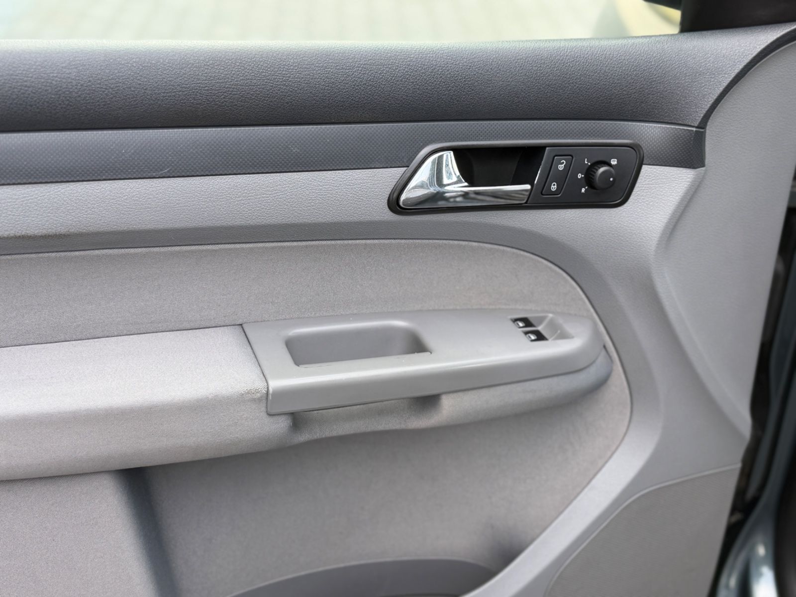 Caddy 1.6 Life Klimaaut. Anhängerk 5Sitz Tüv NEU