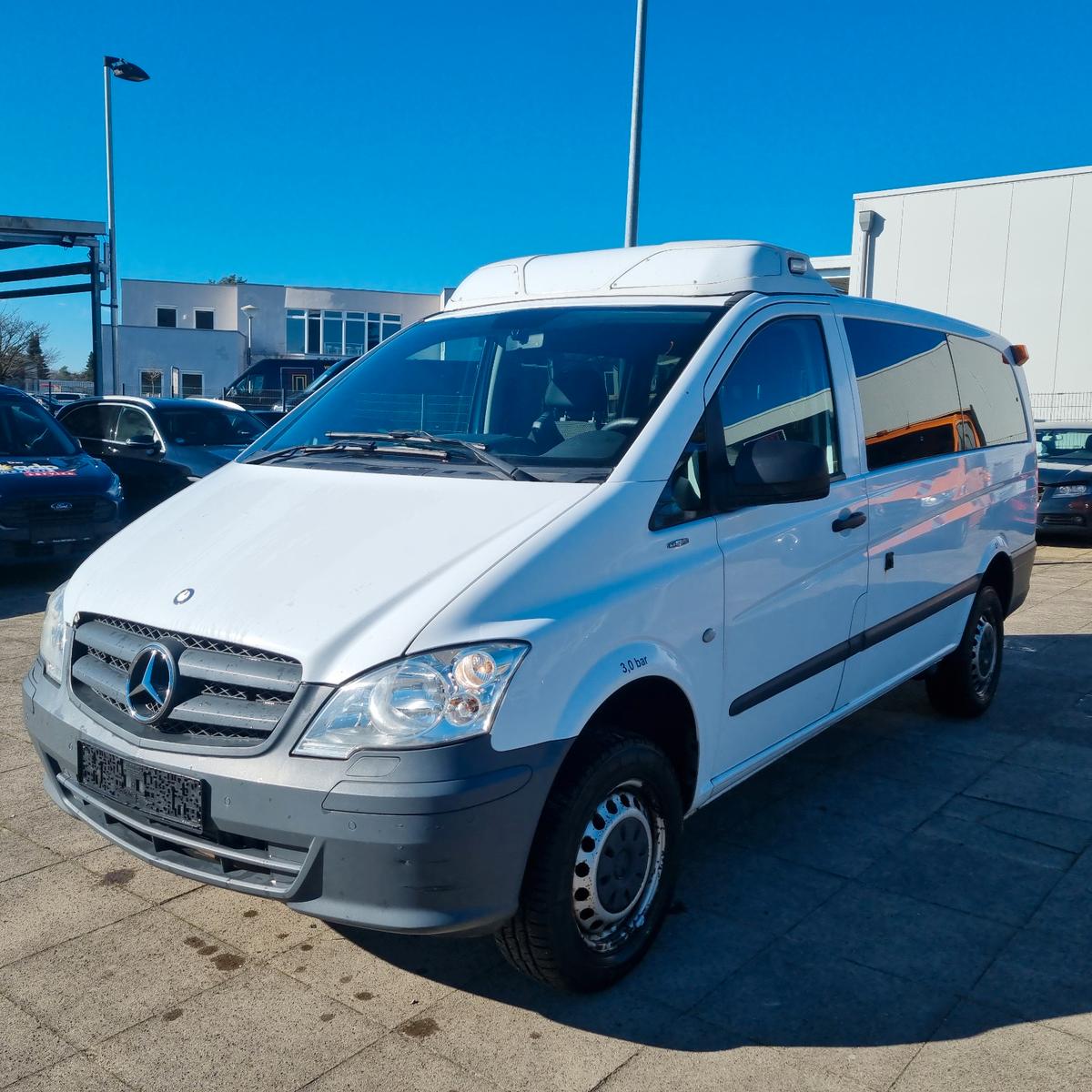 Mercedes-Benz Vito Kombi 4x4 116 CDI lang