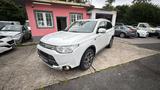 Mitsubishi Outlander PHEV Top 4WD plug -in HYBRID - Mitsubishi Outlander in Solingen