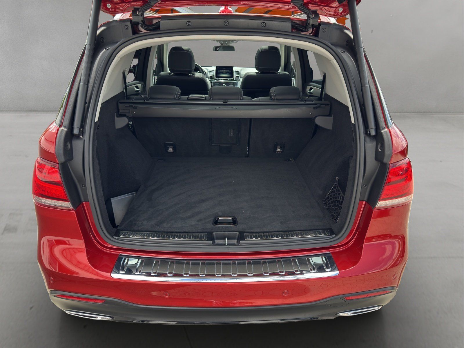 Fahrzeugabbildung Mercedes-Benz GLE 350 d 4M AMG 9-G/AHK/ACC/360°/PANO/LED/NAVI/