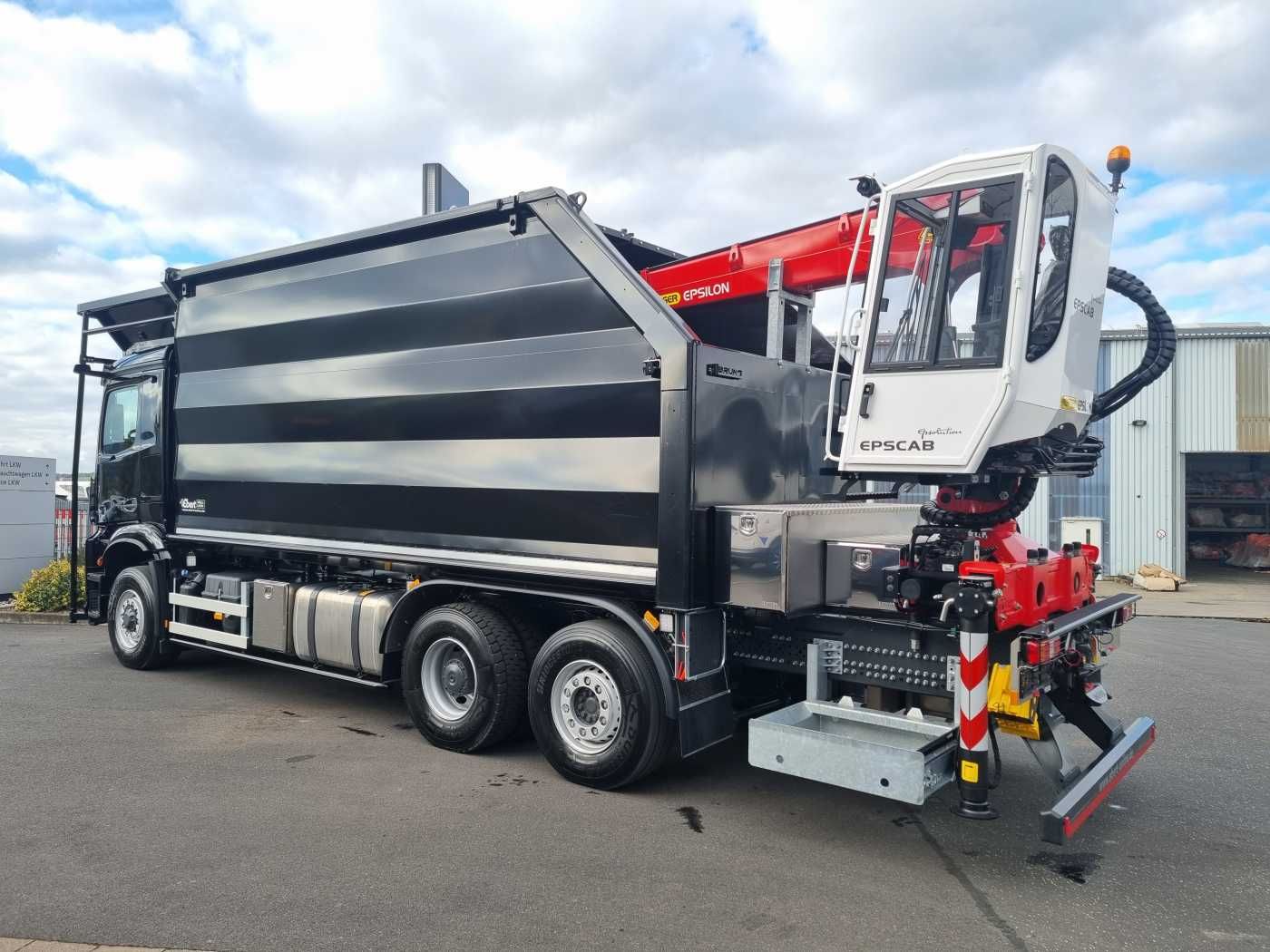 Fahrzeugabbildung Mercedes-Benz Arocs 2751L HAD + Q170L (11,5m) -EBERT-Forst-LKW