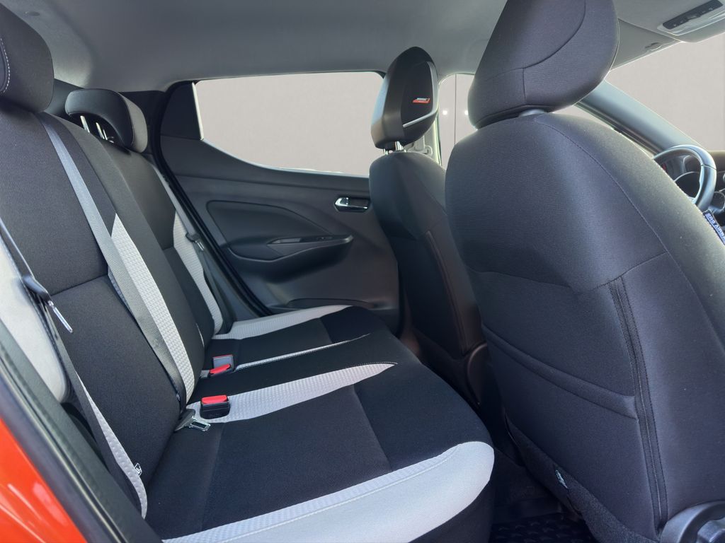 Image of Volkswagen Beetle