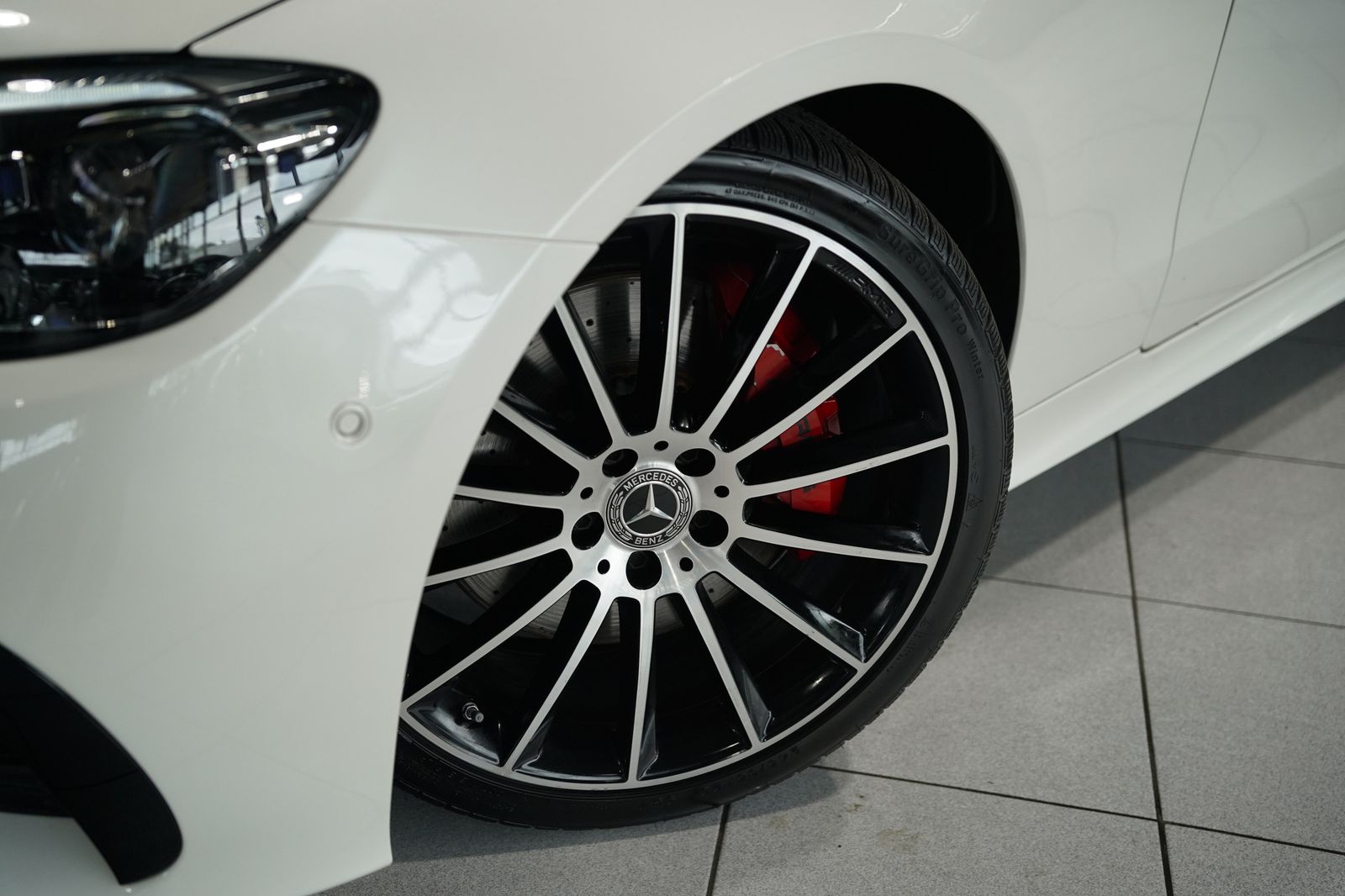 Mercedes Benz E 300