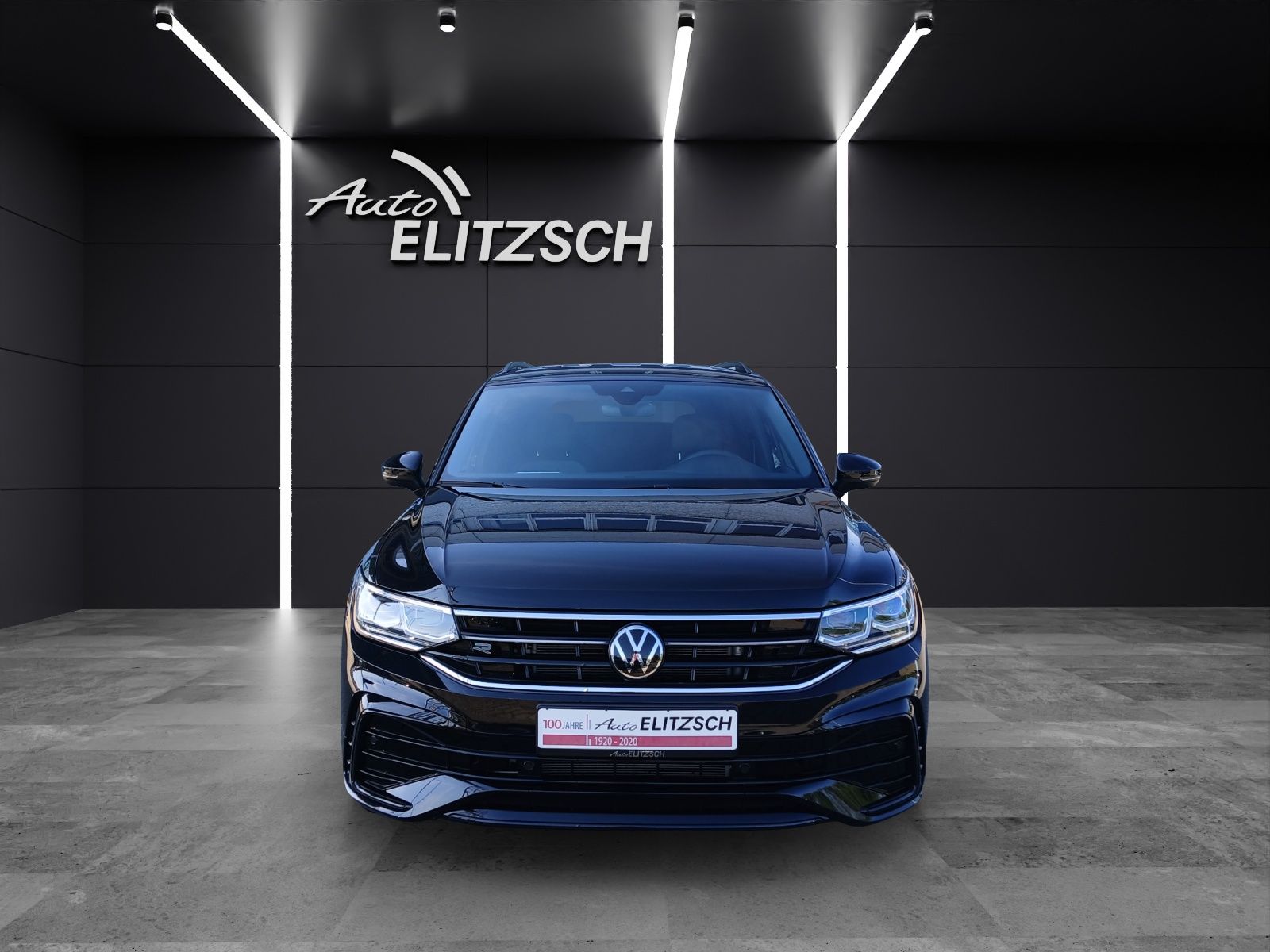 Fahrzeugabbildung Volkswagen Tiguan Allspace TSI R-Line DSG 4M Matrix Navi AI