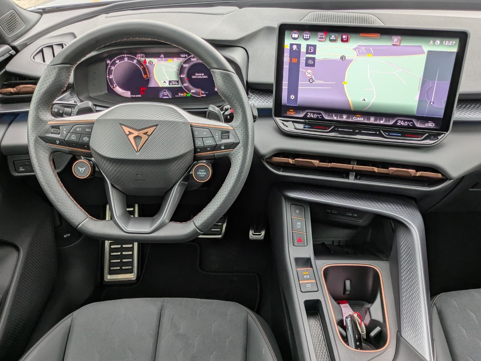 Fahrzeugabbildung CUPRA Terramar 2.0 TSI 4D VZ HUD*MATRIX*PANO*DCC*20"