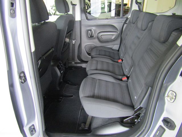 Combo Life Ultimate OPEL 1.5 D 131PS TEMP PDC KA